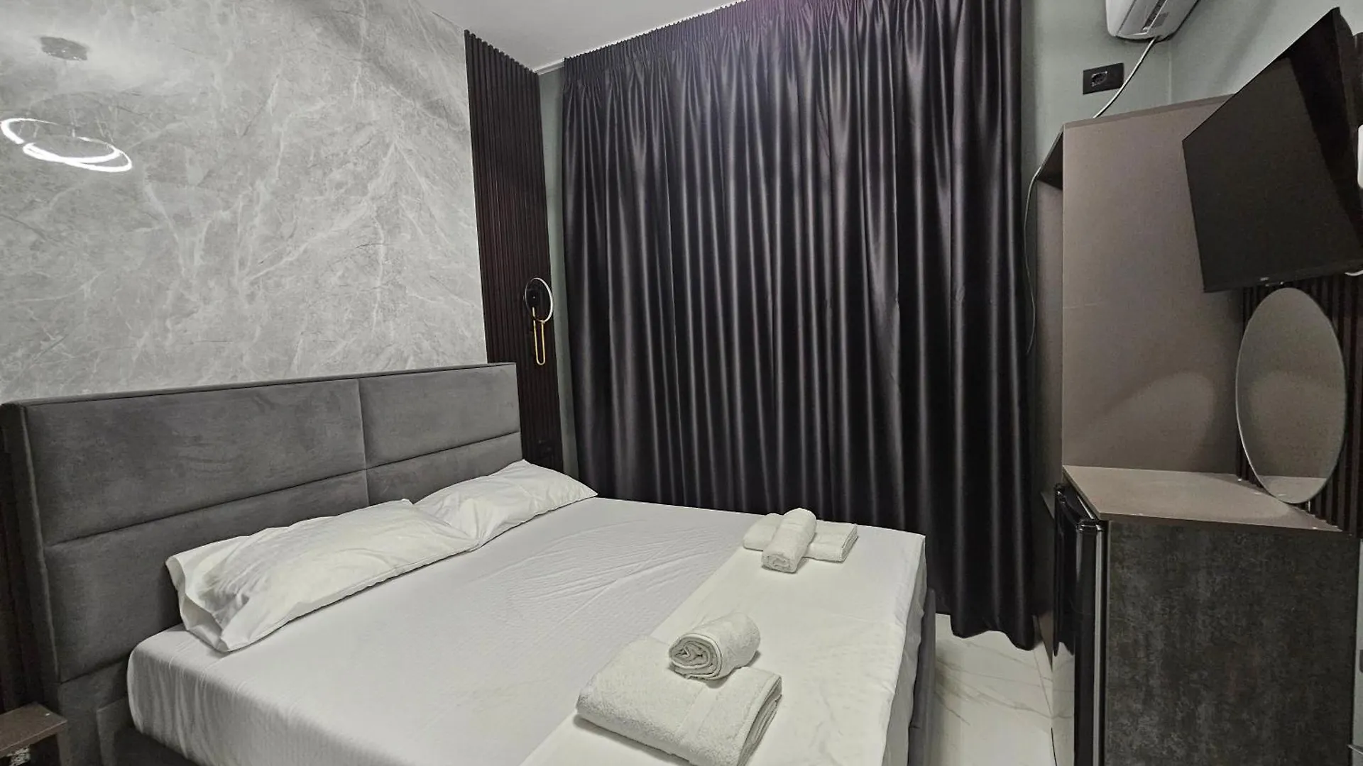 Wg Hotel Ksamil