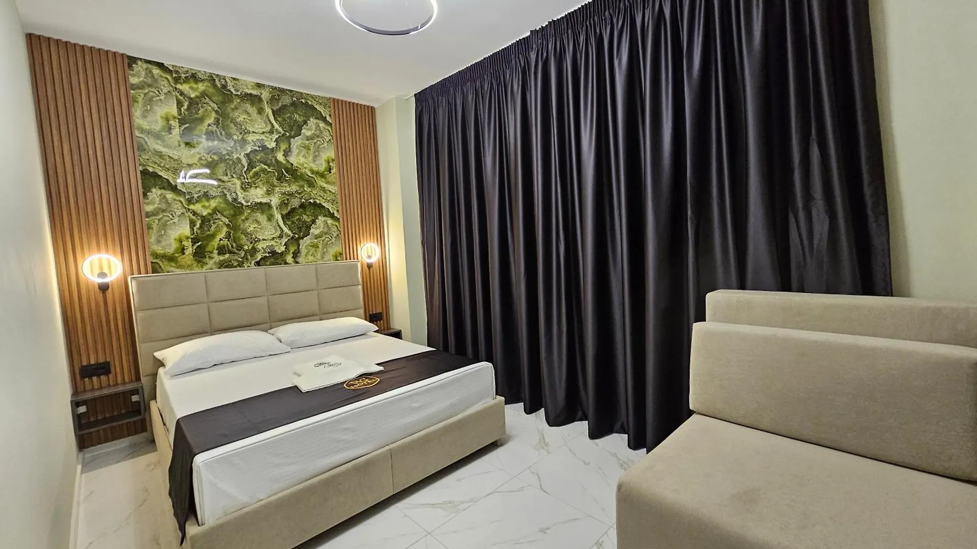 Wg Hotel Ksamil