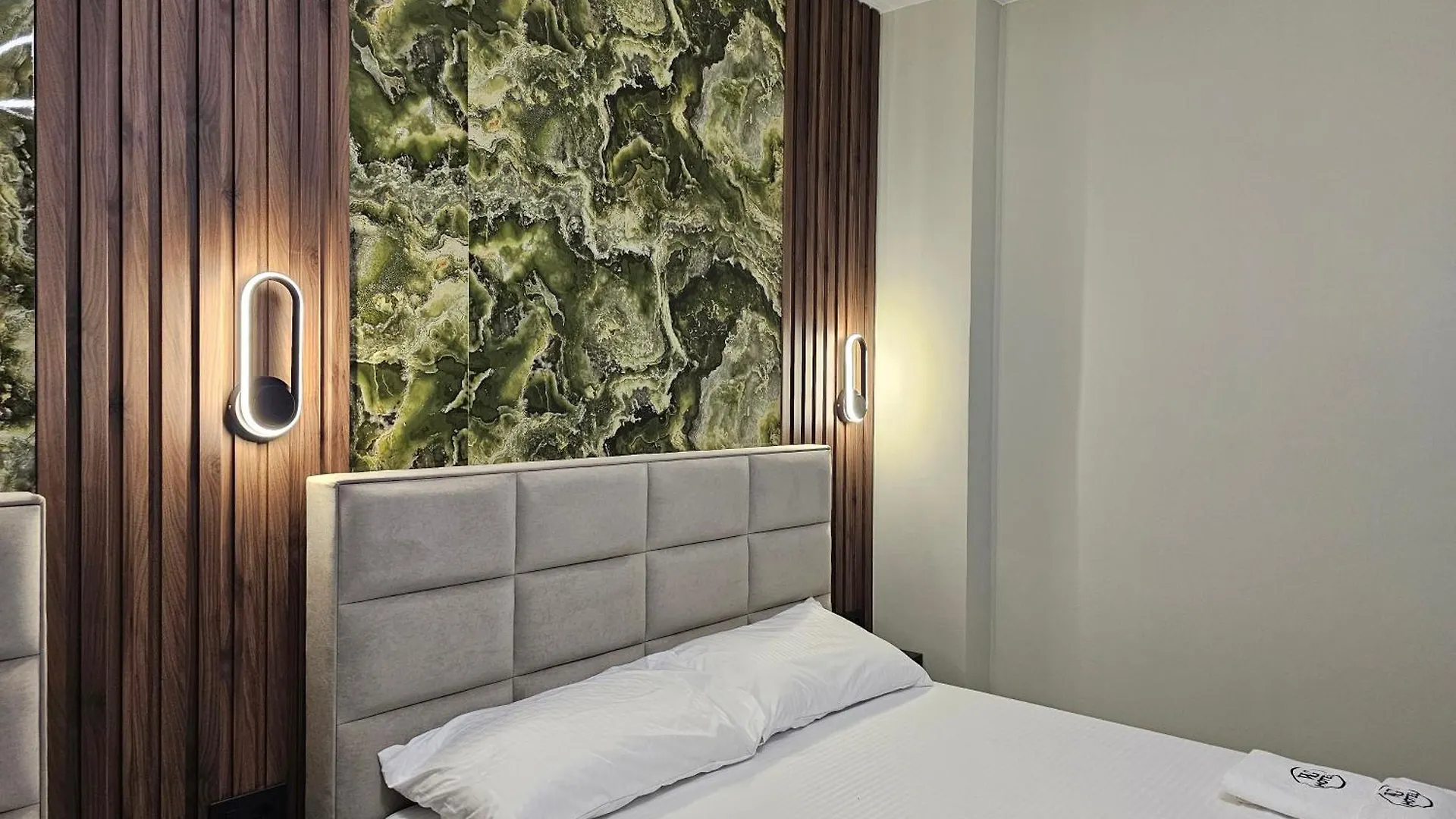 Wg Hotel Ksamil