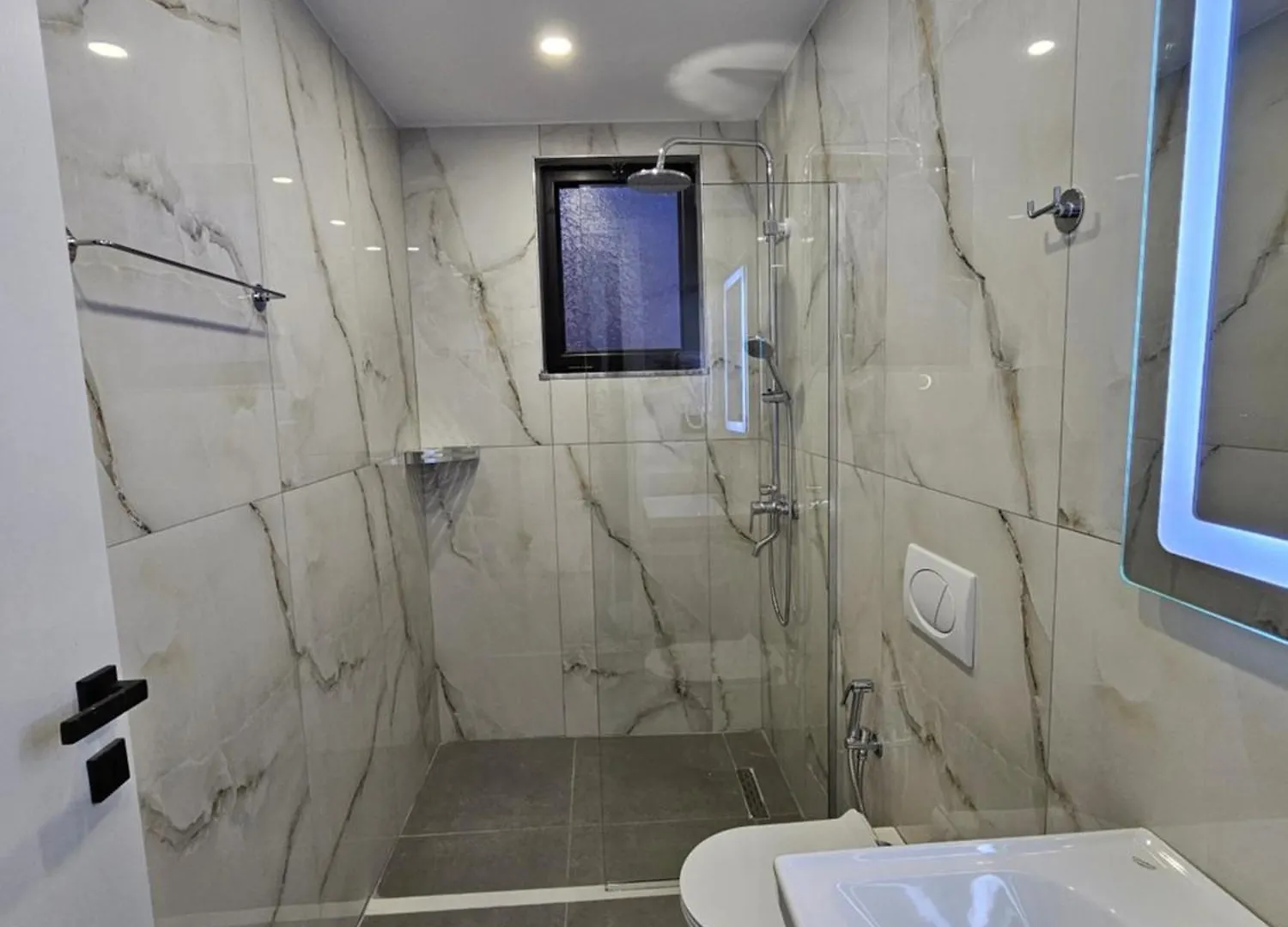 Wg Hotel Ksamil