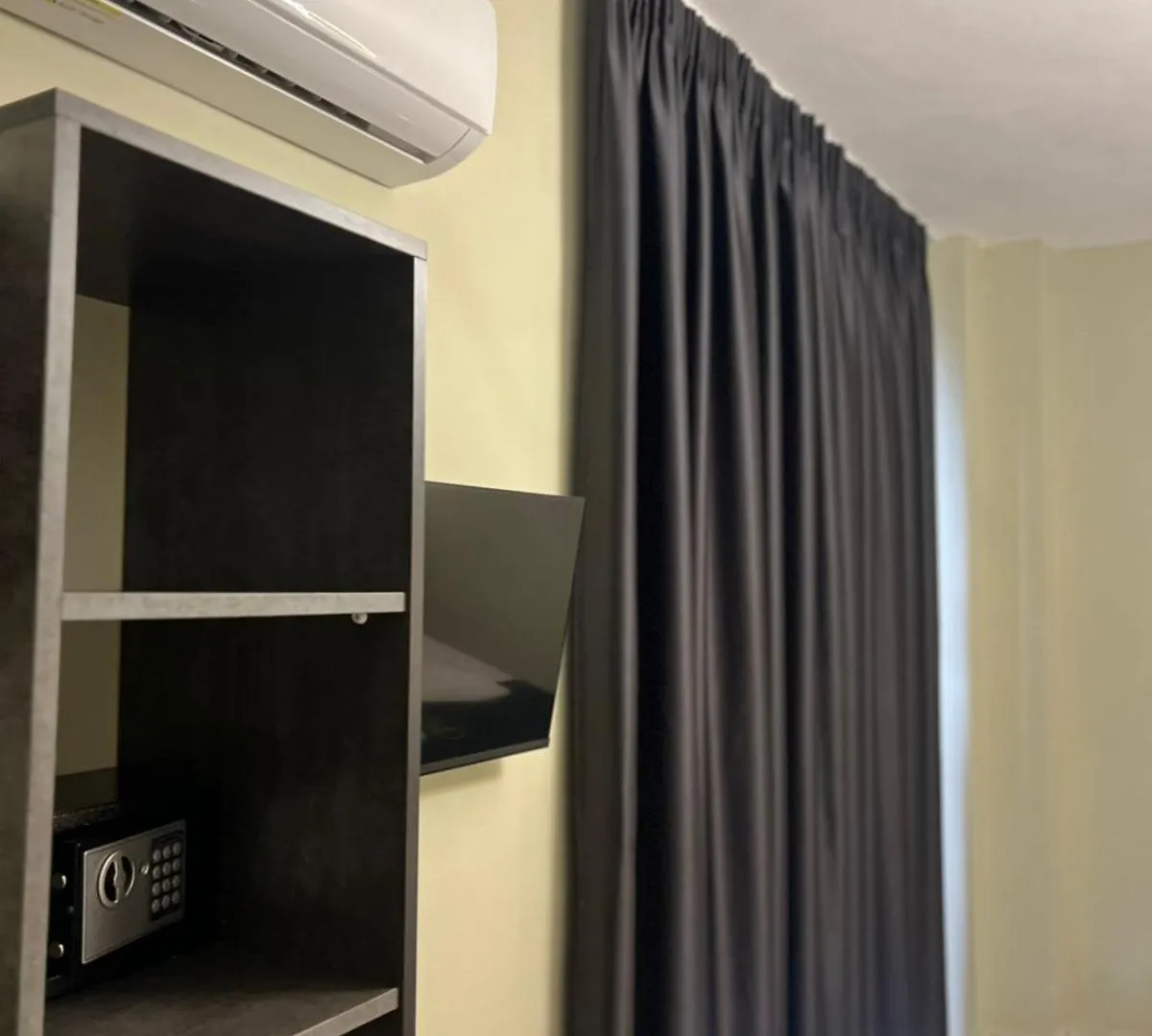 Wg Hotel Ksamil