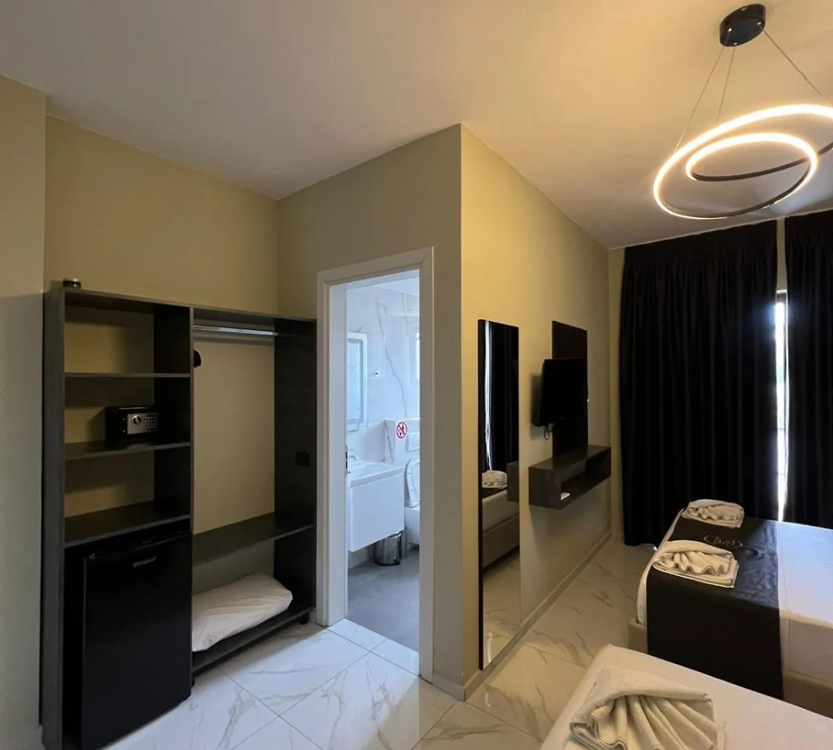 Wg Hotel Ksamil
