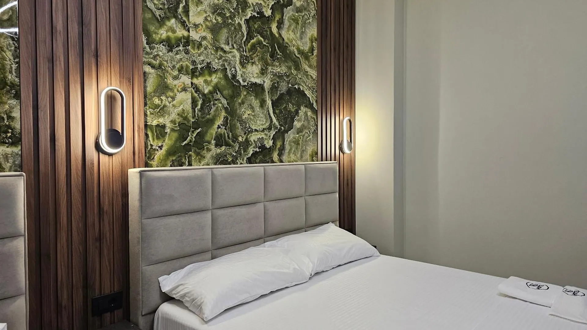 Wg Hotel Ksamil